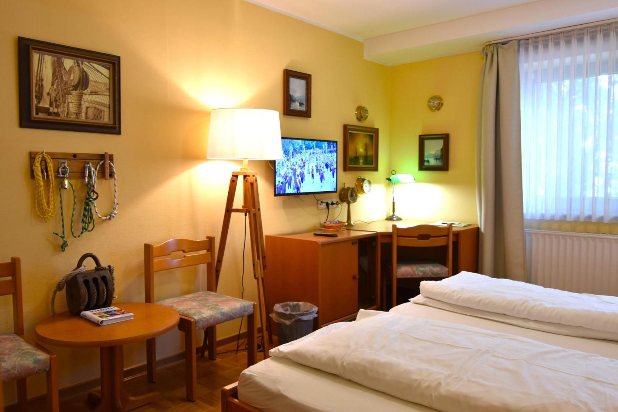 Hotel-Restaurant Zum Goldenen Stern Grossalmerode Экстерьер фото